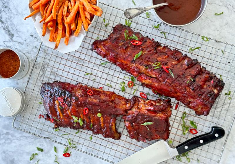 Spare Ribs cooked in beer with sweet and spicy BBQ sauce
